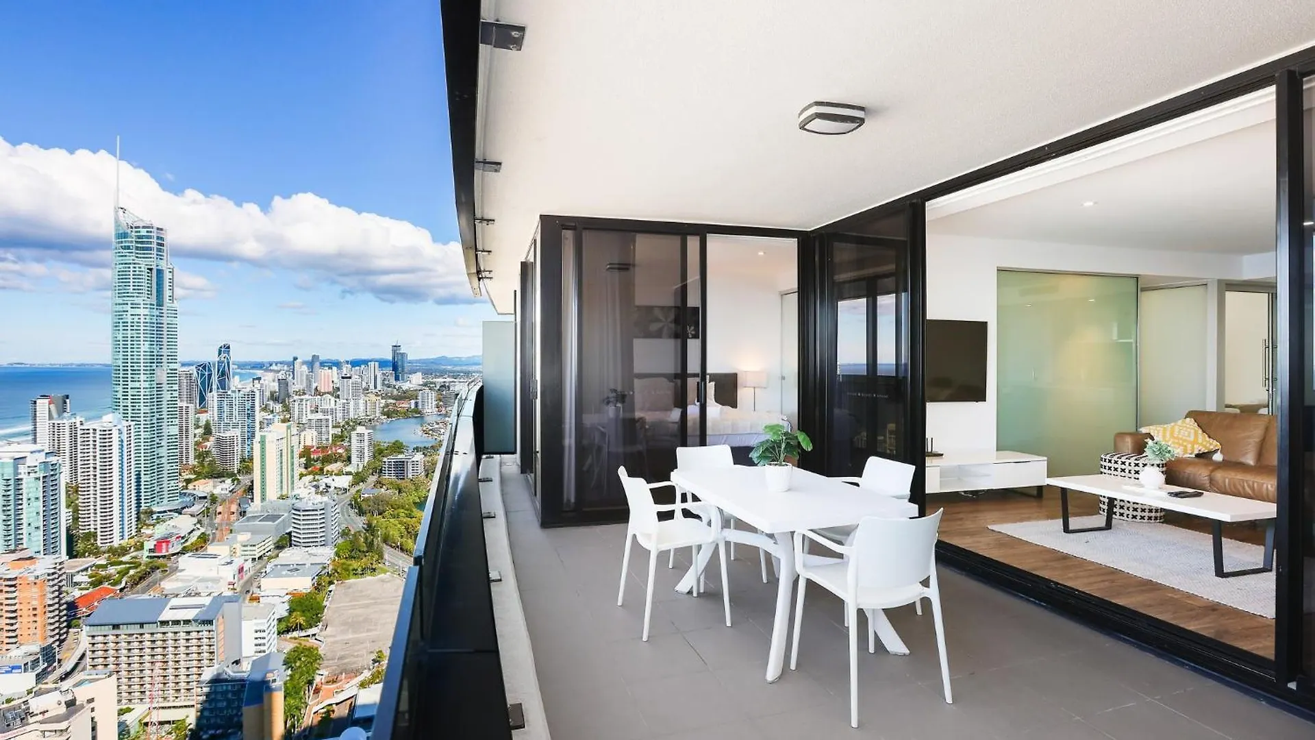 Apartman Circle On Cavill 2, 3, 4 & 5 Bedroom Skyhomes & Sub Penthouses By Gold Coast Holidays