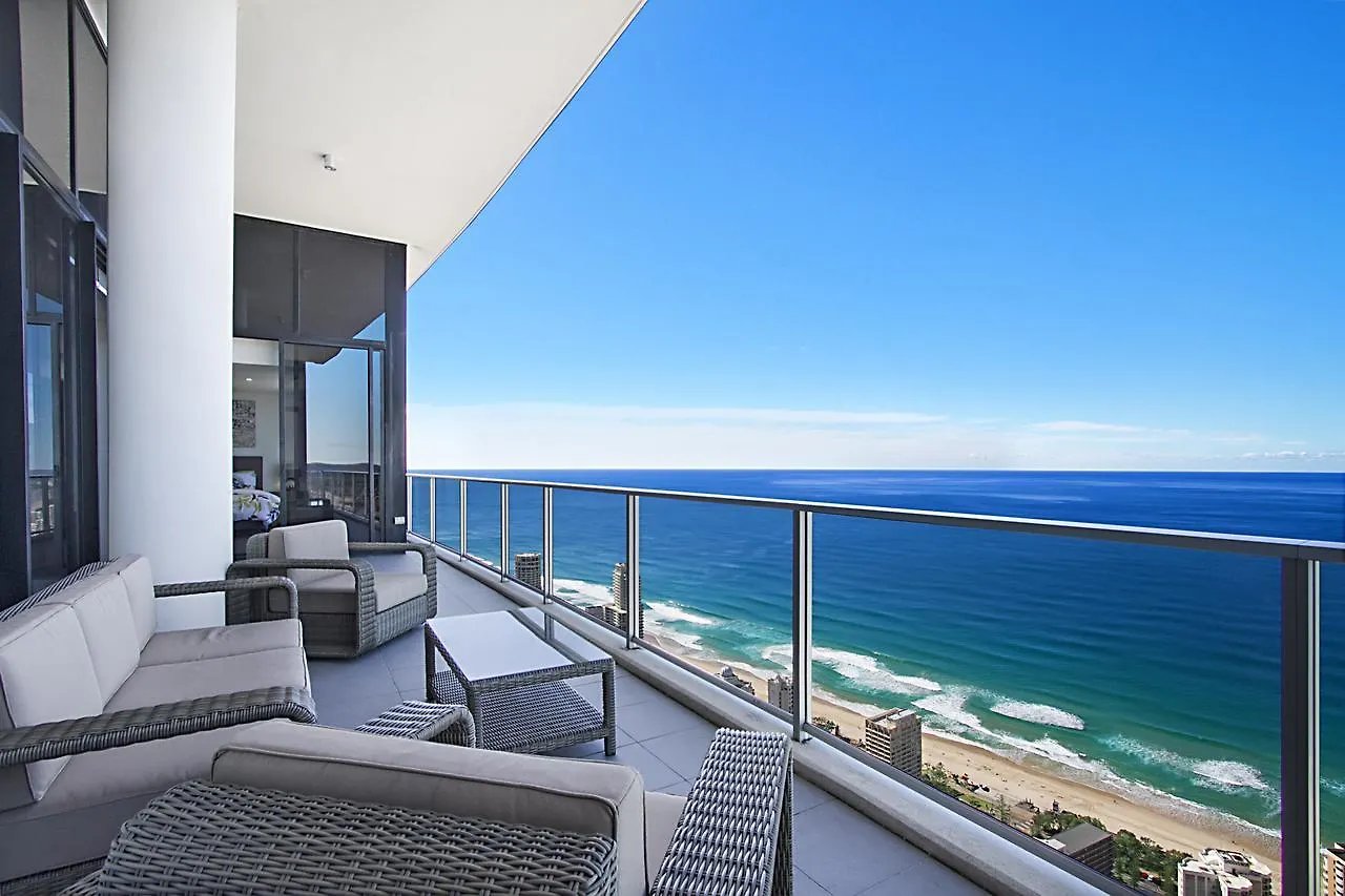 Circle On Cavill 2, 3, 4 & 5 Bedroom Skyhomes & Sub Penthouses By Gold Coast Holidays